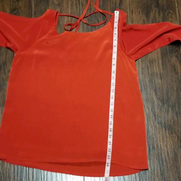Judith March Top Size Medium Burned Orange Cold Shoulder Embroidered Sleeves - Picture 9 of 9